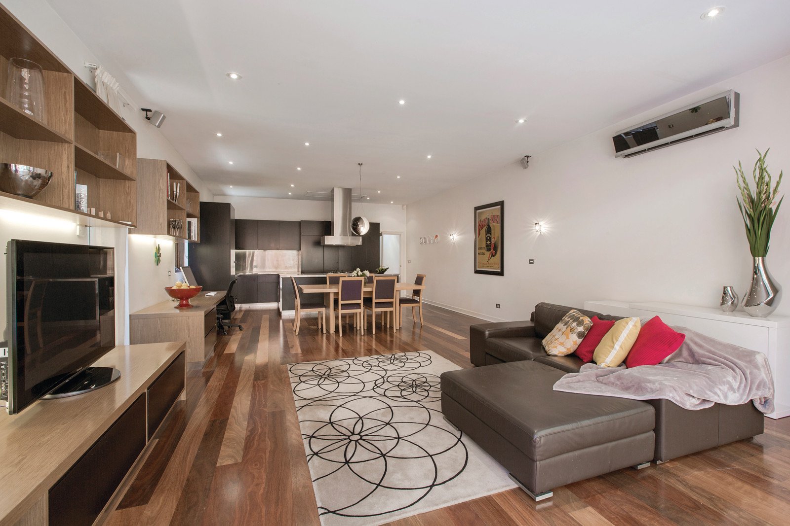 24 Ruabon Road, Toorak, VIC