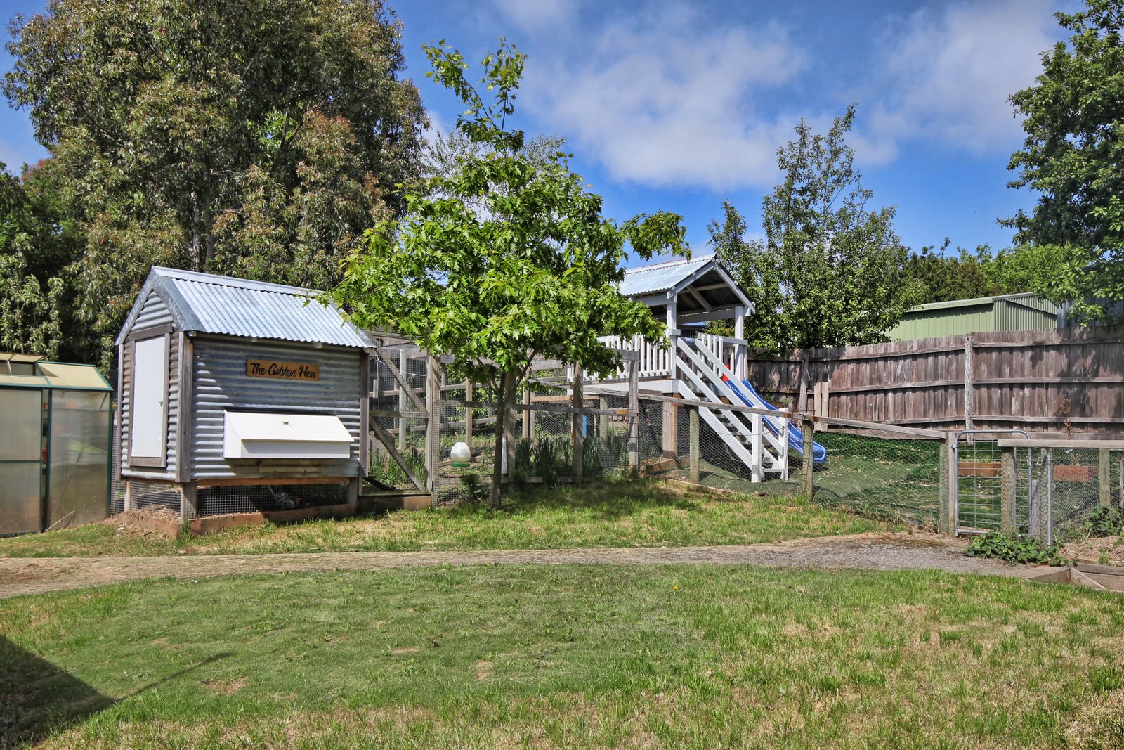 Real Estate and Property in 24 Russell Avenue, Woodend, VIC