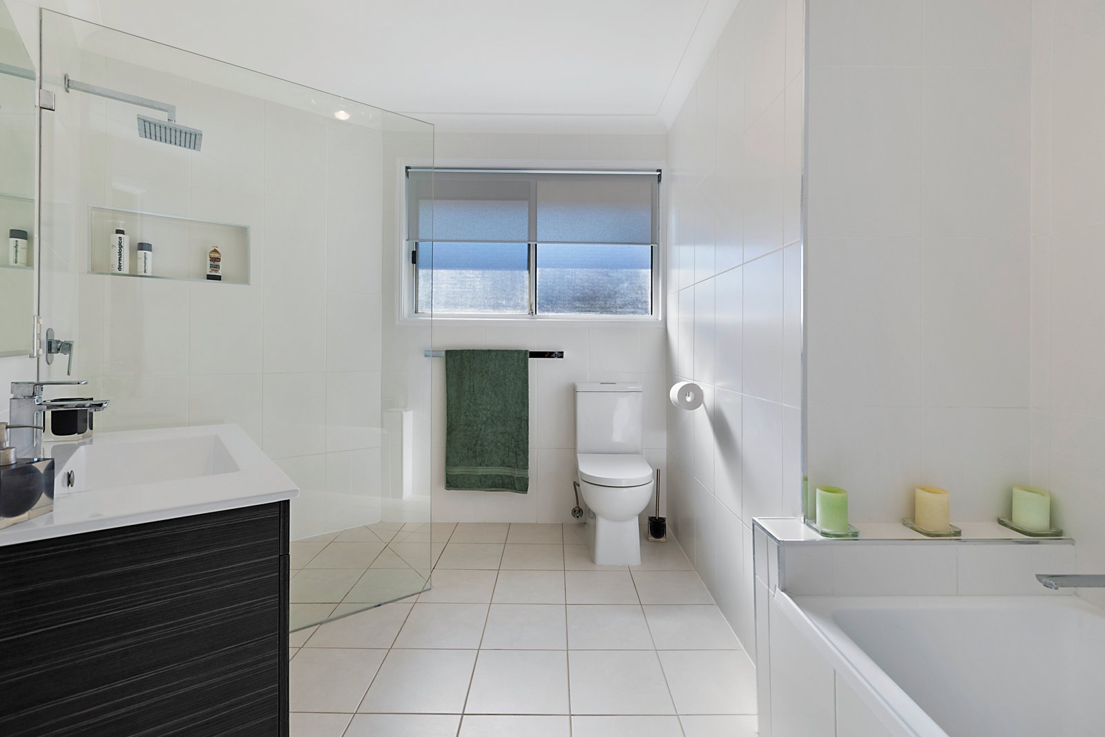 2/4 Sandbank Place KINGSCLIFF 8