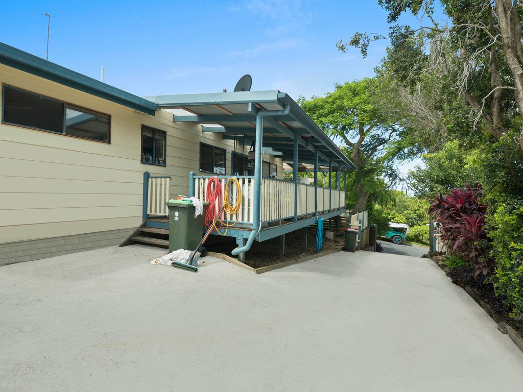 24 Seaview Street TWEED HEADS SOUTH 8