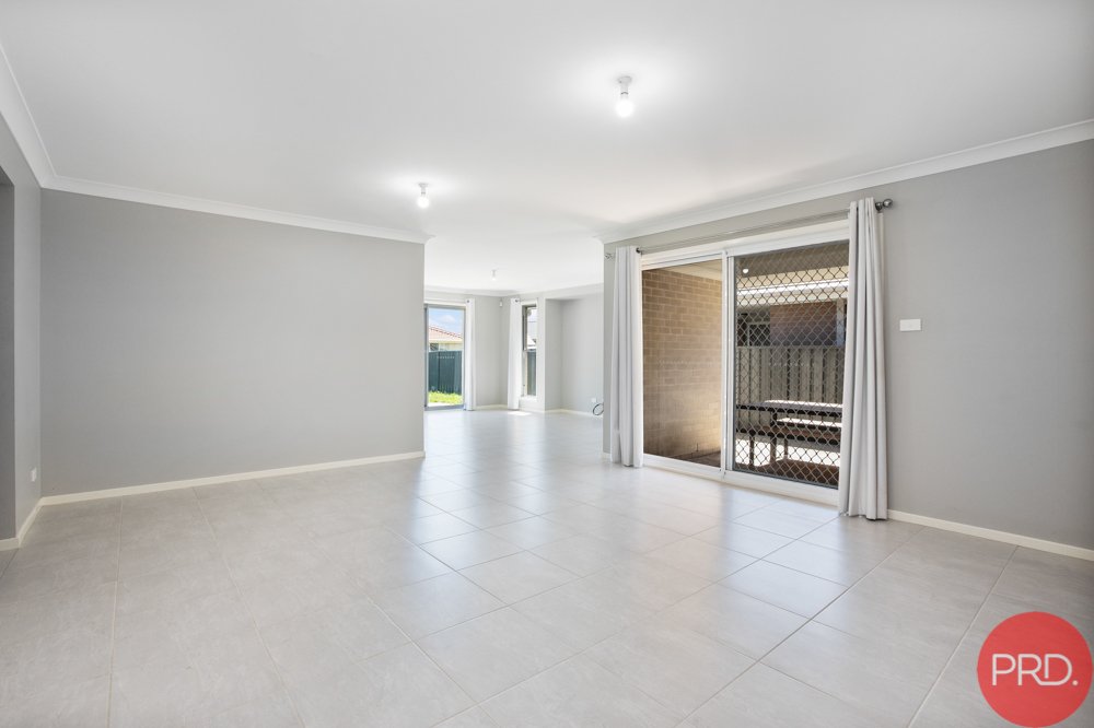 24 Sellers Avenue RUTHERFORD 3