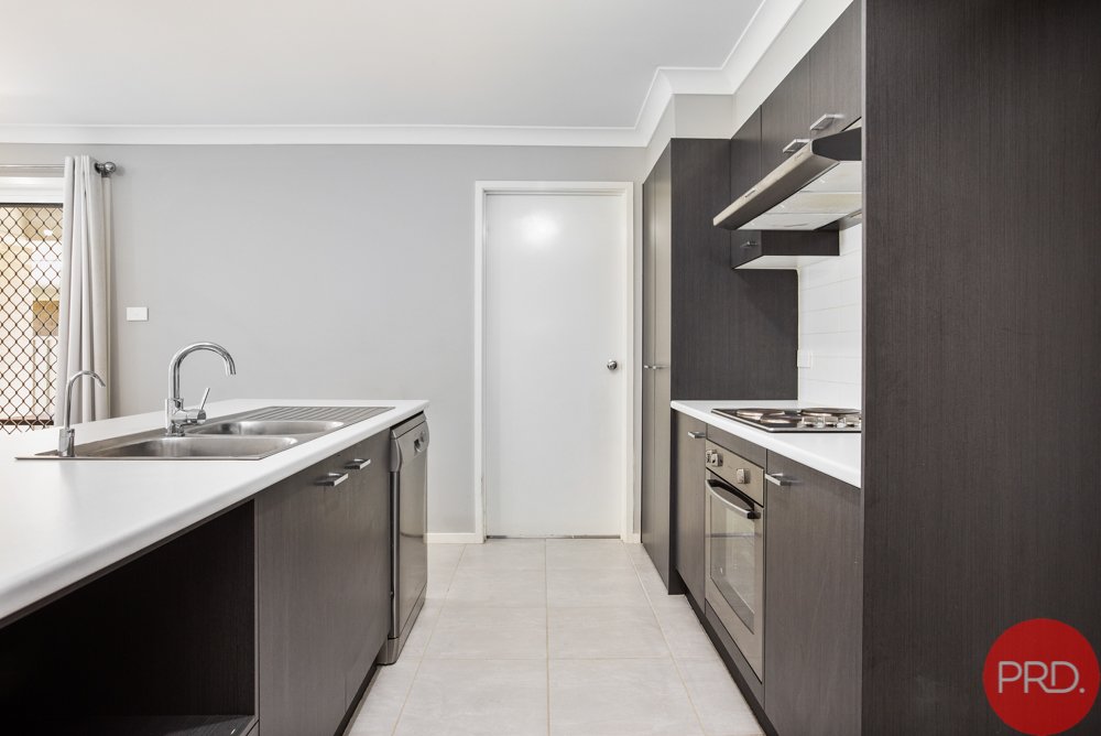 24 Sellers Avenue RUTHERFORD 6