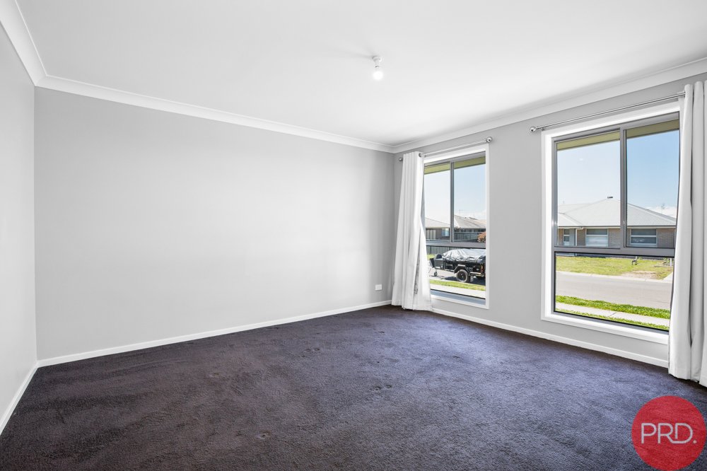 24 Sellers Avenue RUTHERFORD 11