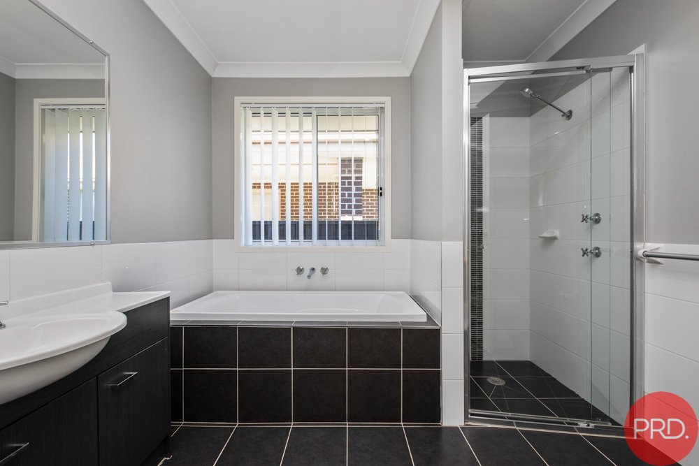 24 Sellers Avenue RUTHERFORD 16