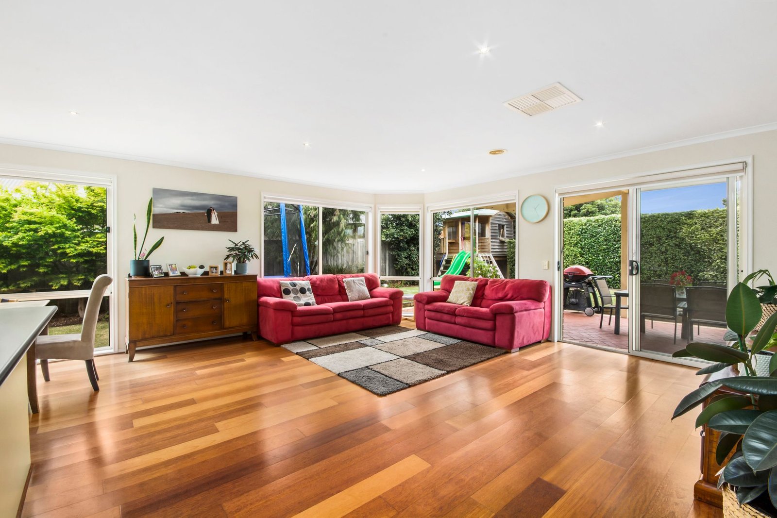 Gallery: 24 Semillion Place