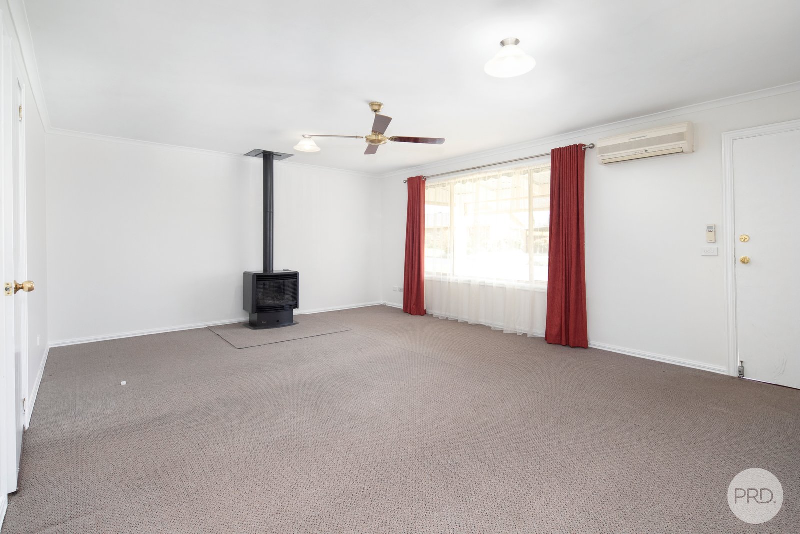 24 Semmens Avenue CRESWICK 2