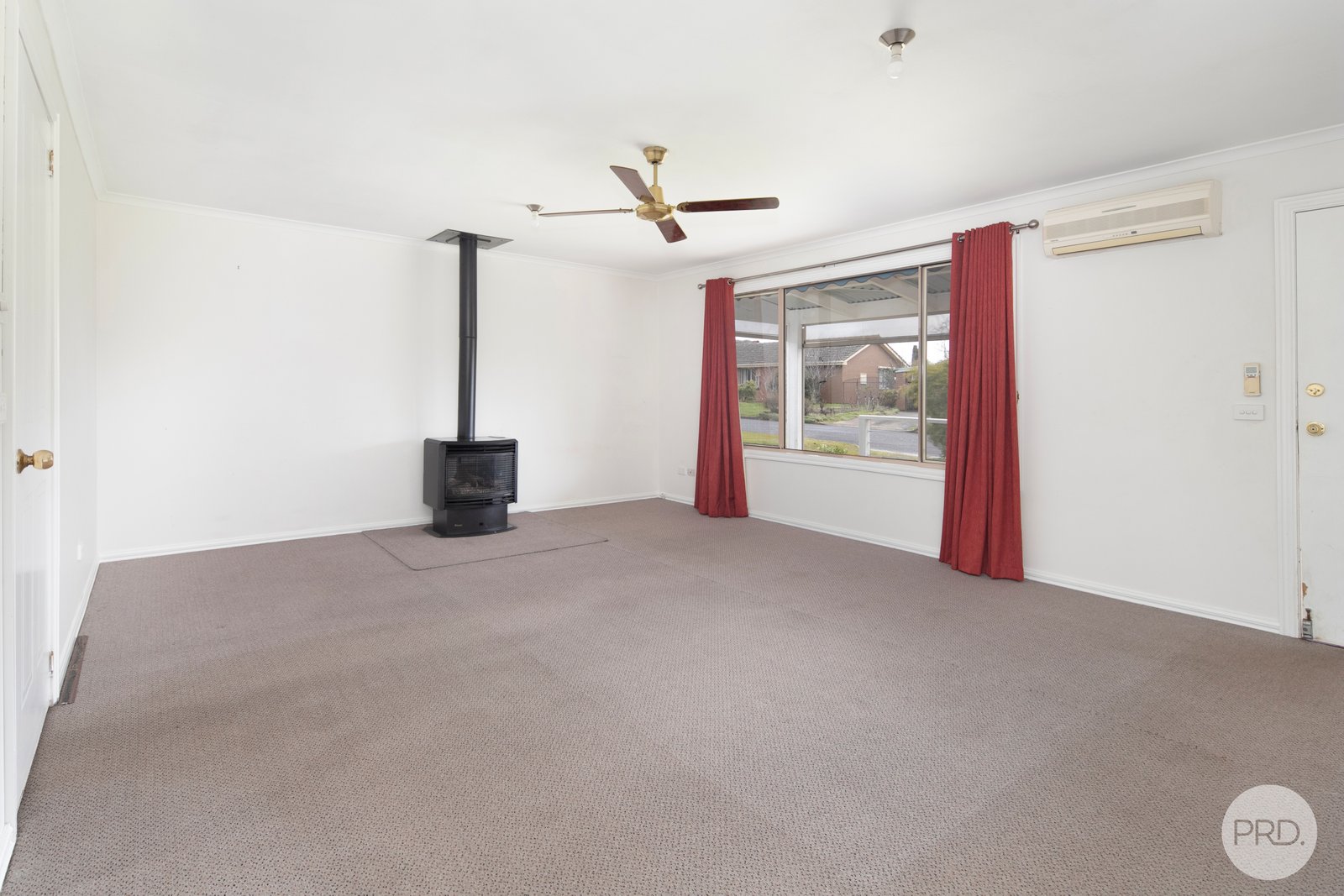 24 Semmens Avenue CRESWICK 4