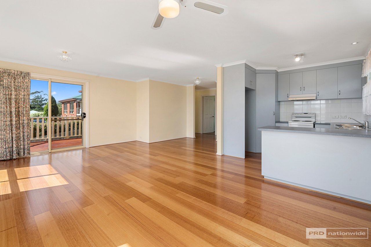 2/4 Sharron Drive GRANTON 7
