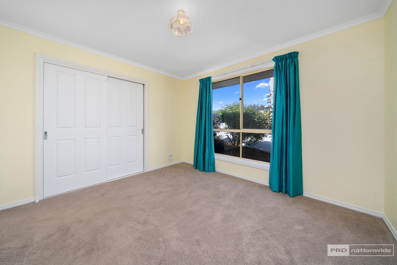 2/4 Sharron Drive GRANTON 14