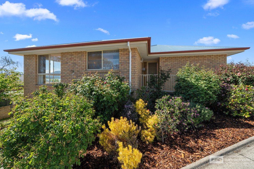2/4 Sharron Drive GRANTON 26