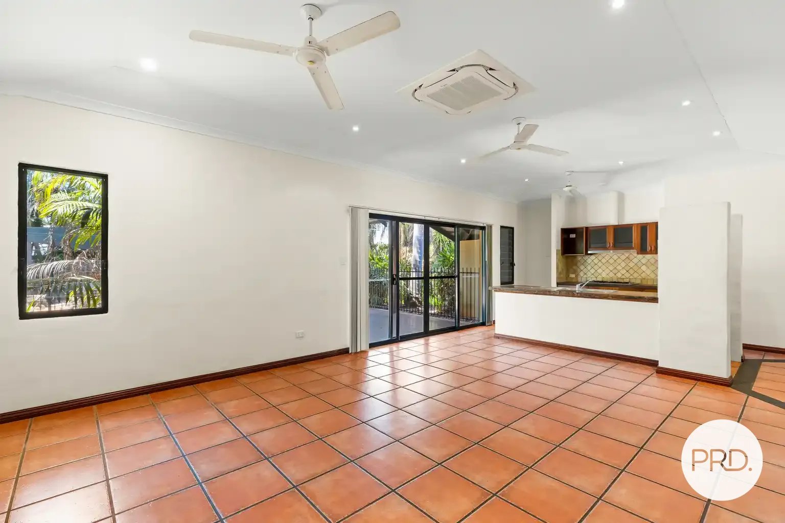 24 Shearwater Cres  DJUGUN 10