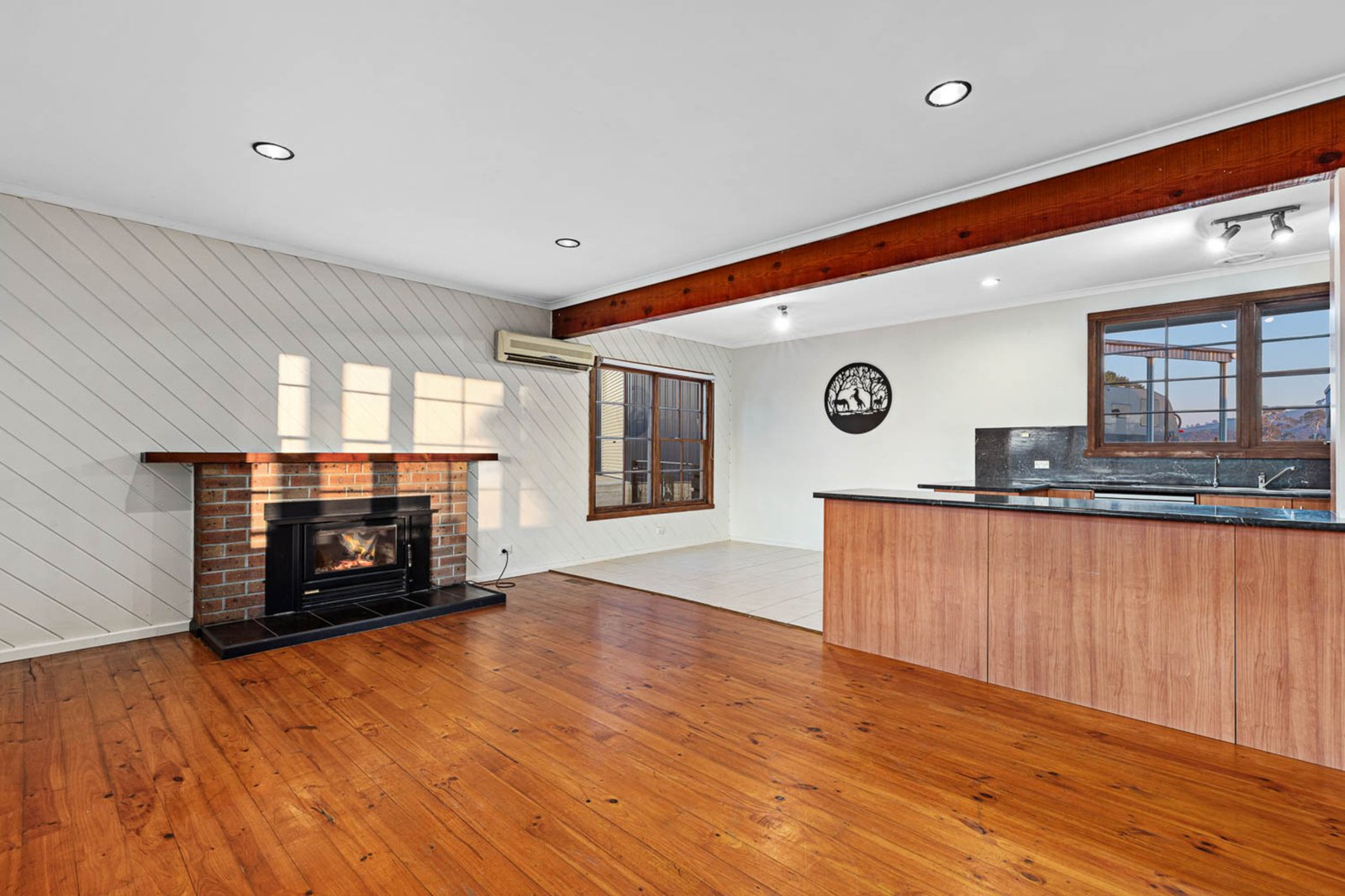 Gallery: 24 Smyth Street