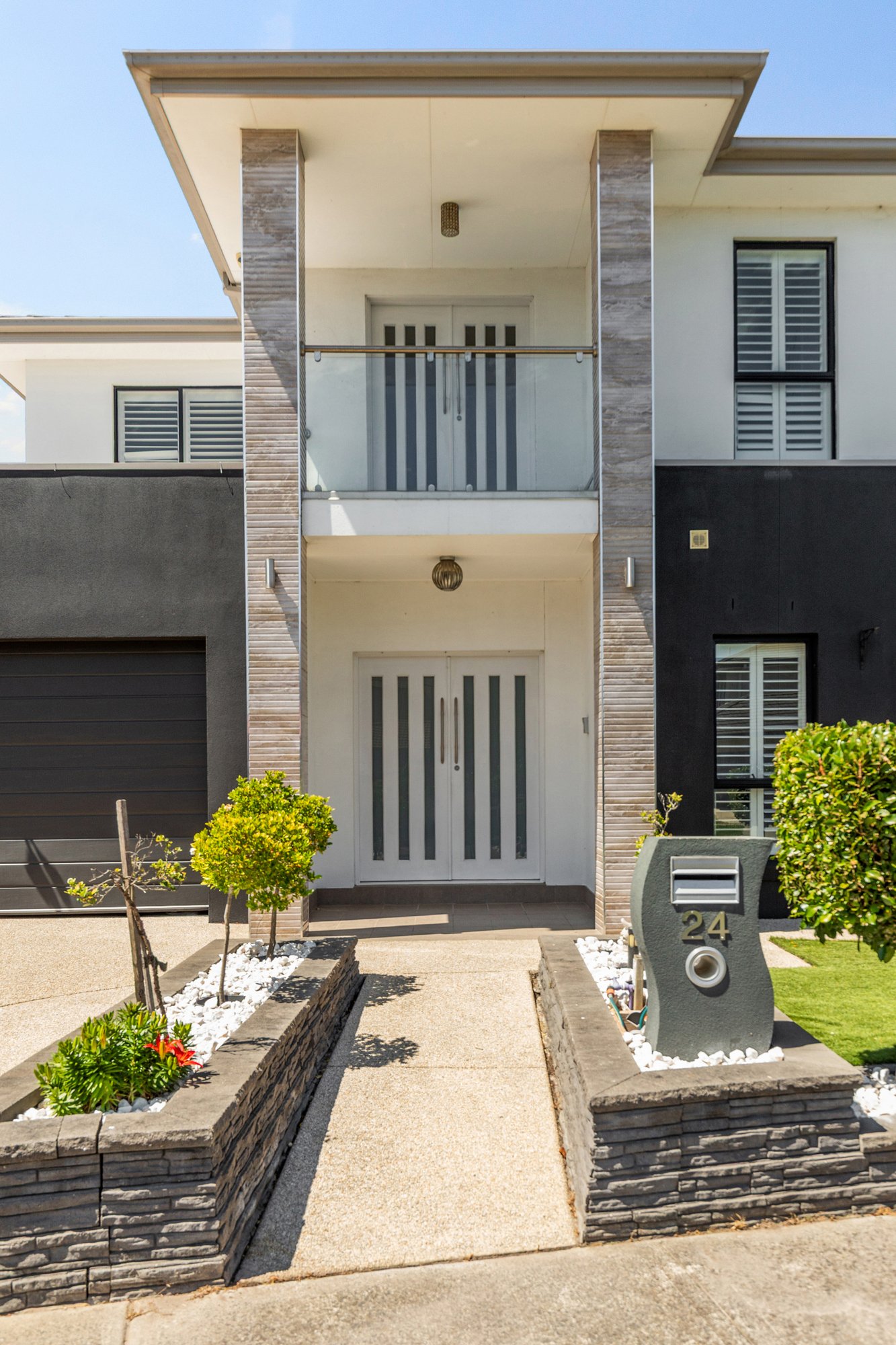 Gallery: 24 Snowdrop Drive