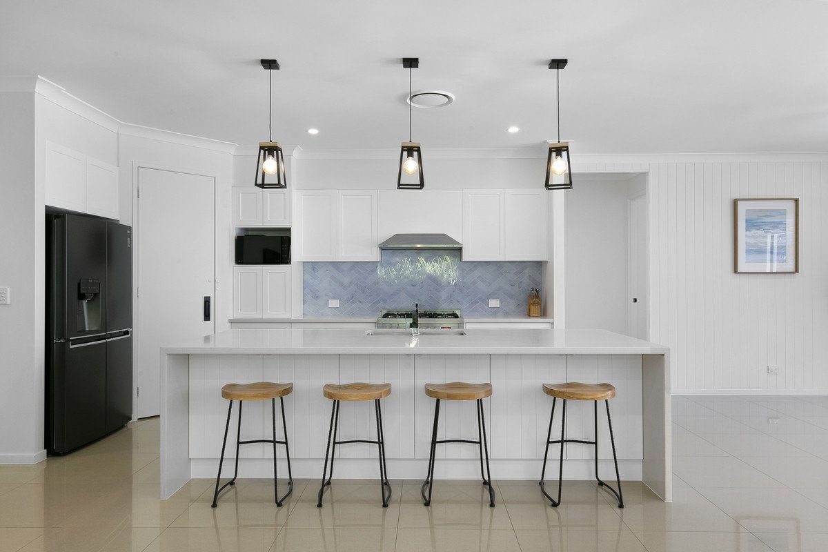 24 Sormano Street Reedy Creek 5