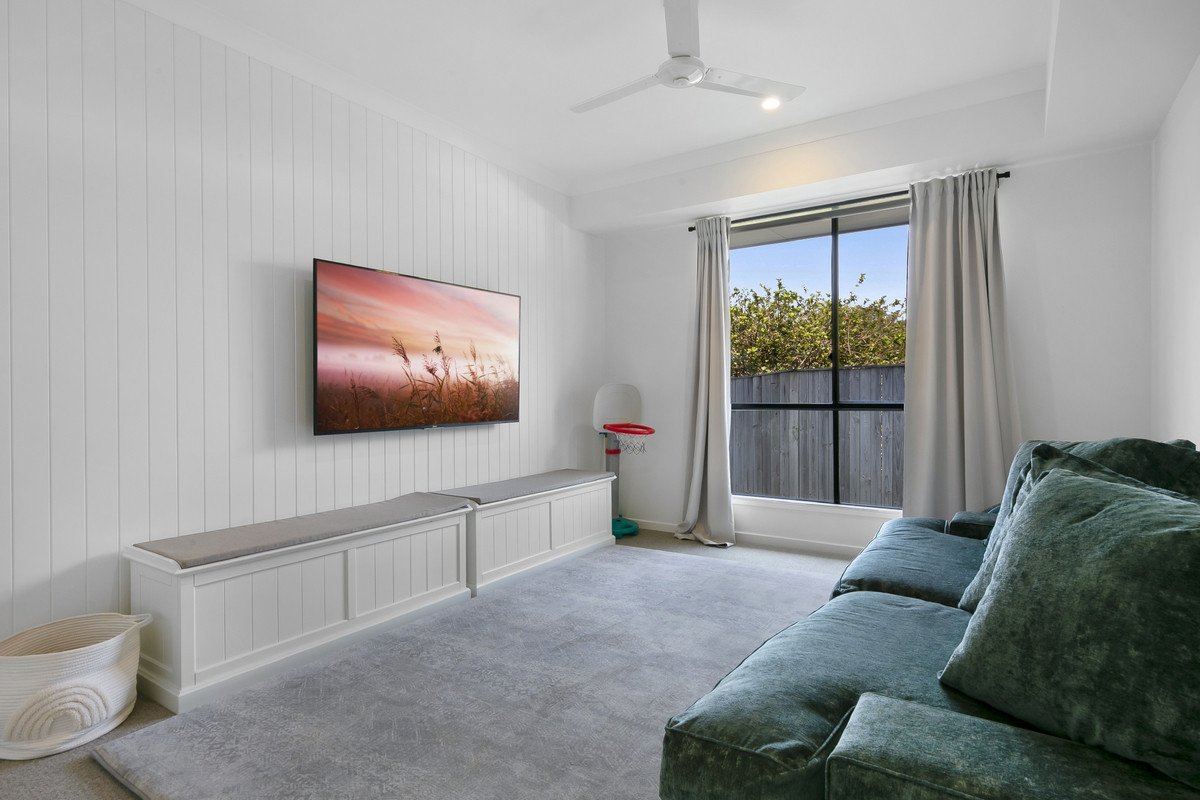 24 Sormano Street Reedy Creek 27