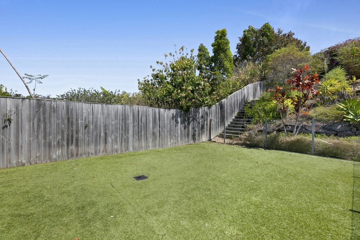 24 Sormano Street Reedy Creek 27