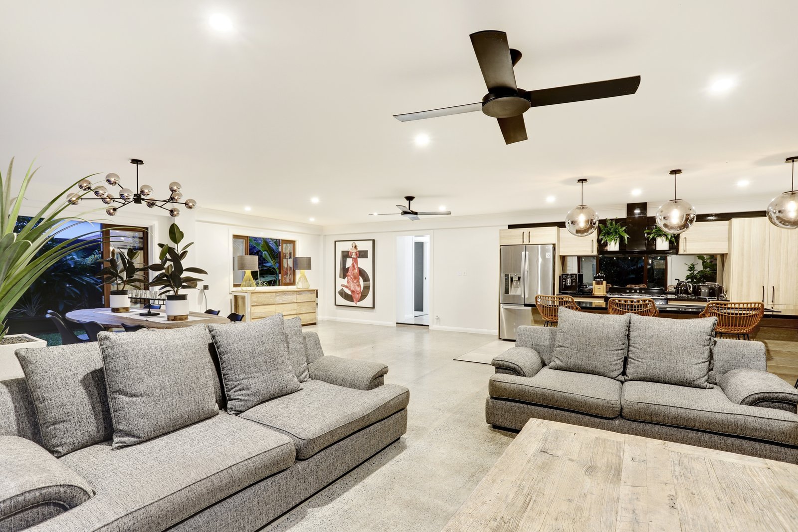 24 Spindle Street PALM BEACH 7