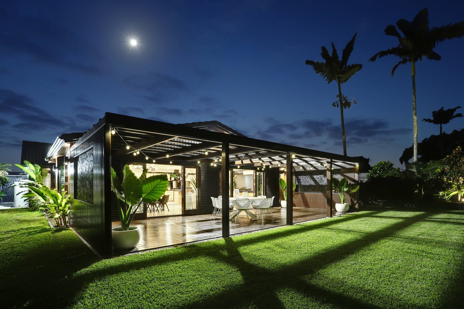 24 Spindle Street PALM BEACH 17