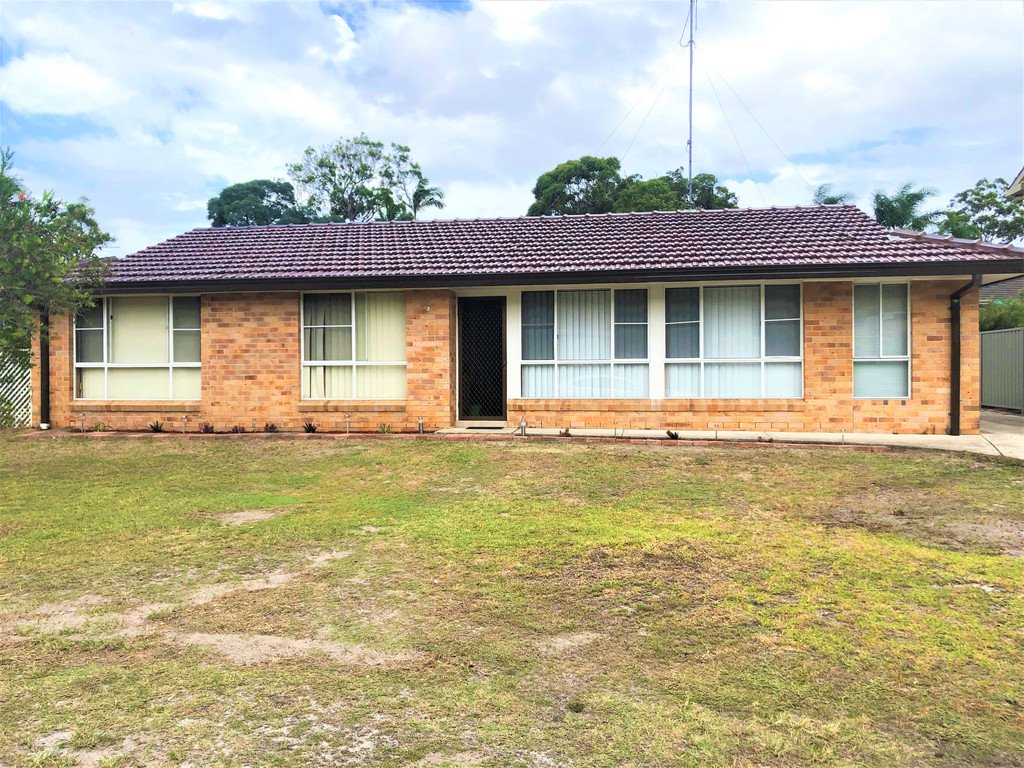 24 Spinnaker Way CORLETTE 1