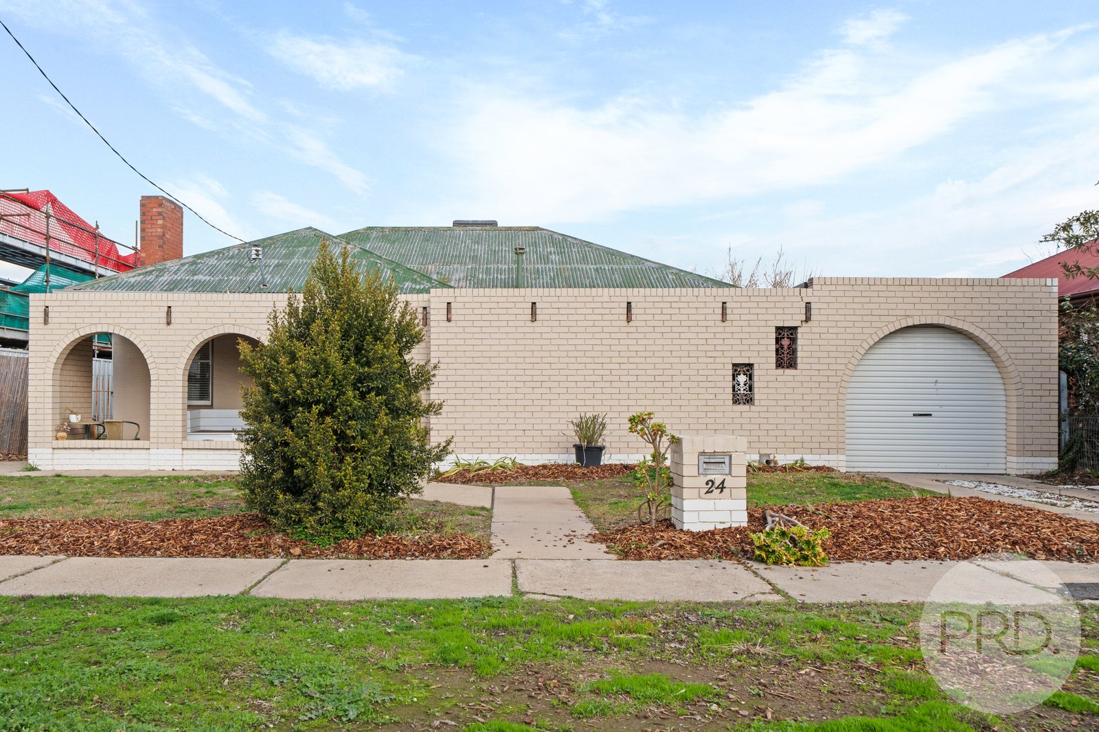 24 Spring Street WAGGA WAGGA 1