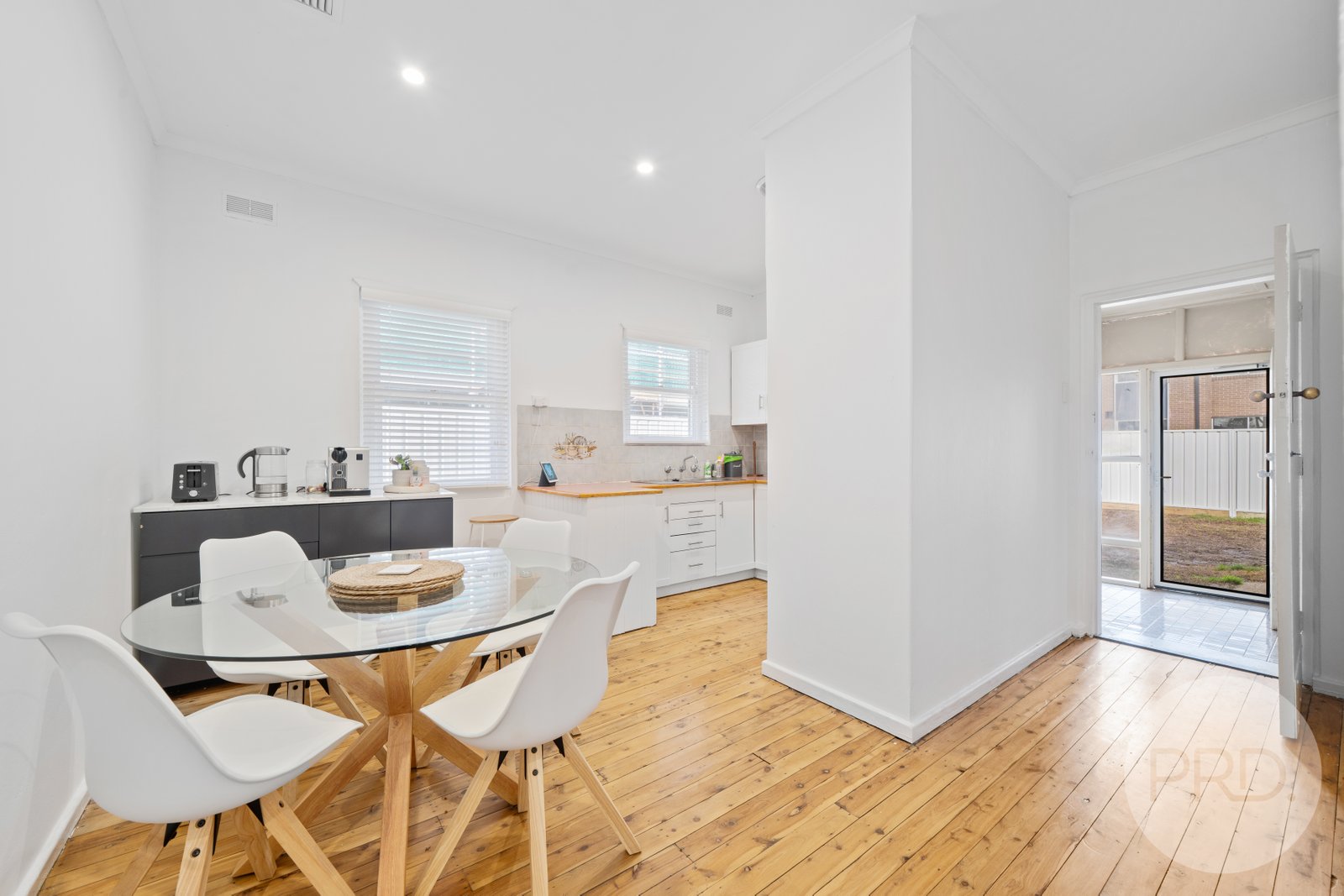 24 Spring Street WAGGA WAGGA 8