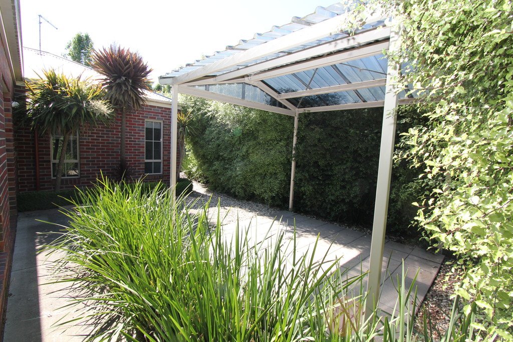 24 St Andrews Place LAKE GARDENS 16