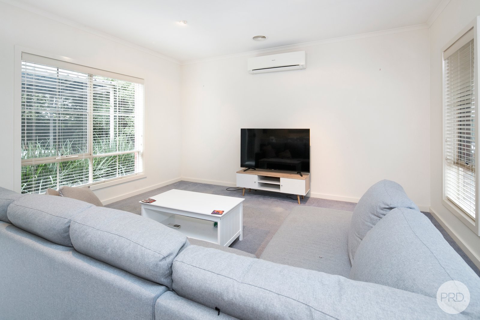 24 St Andrews Place LAKE GARDENS 8