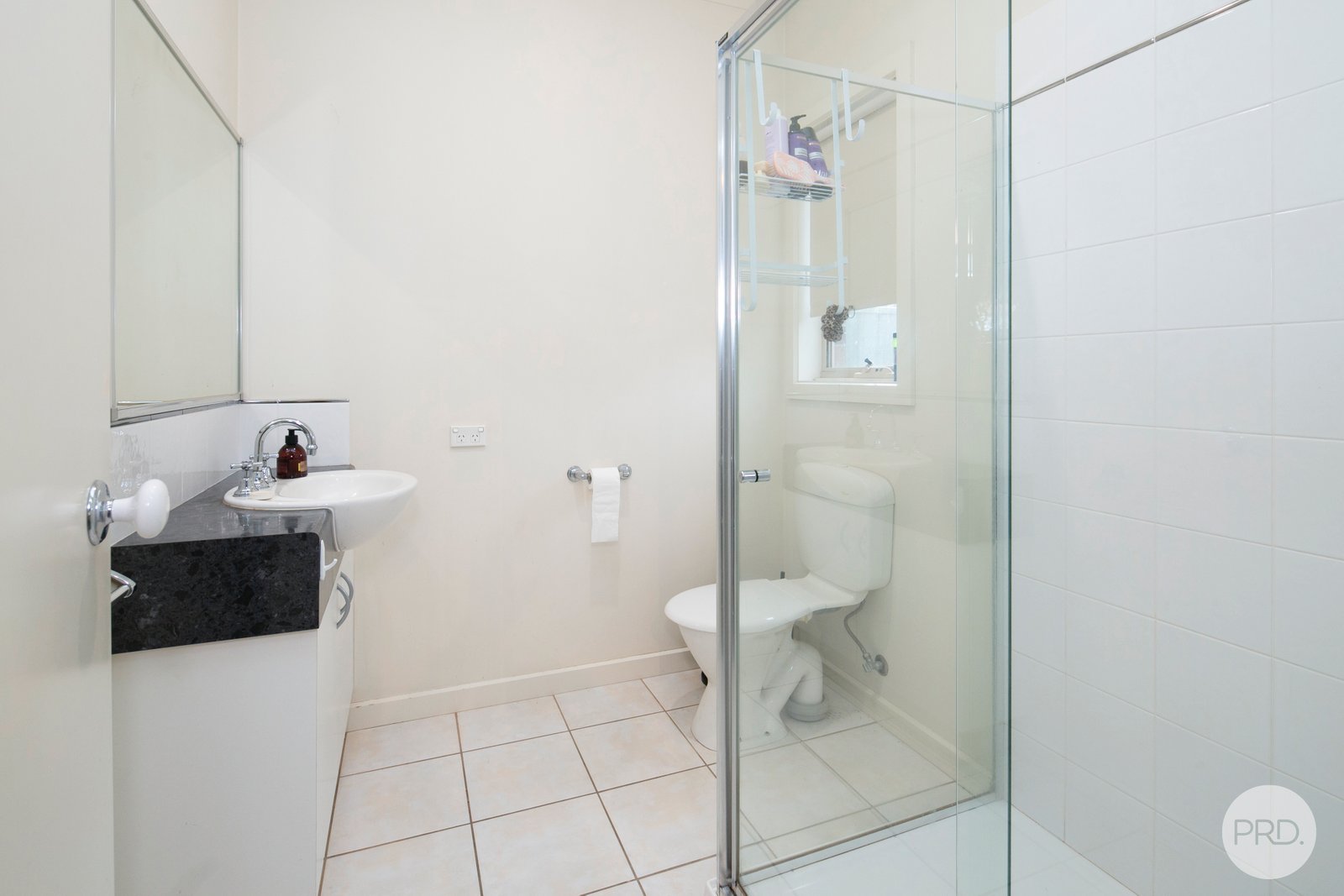 24 St Andrews Place LAKE GARDENS 7