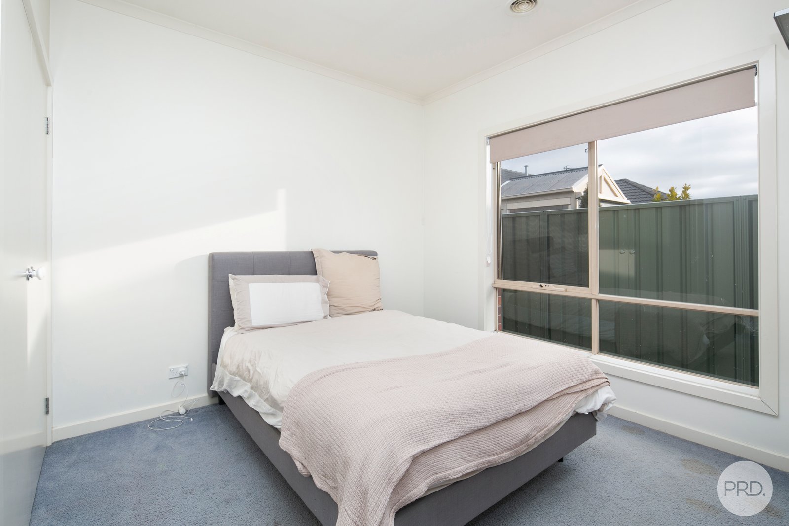 24 St Andrews Place LAKE GARDENS 9