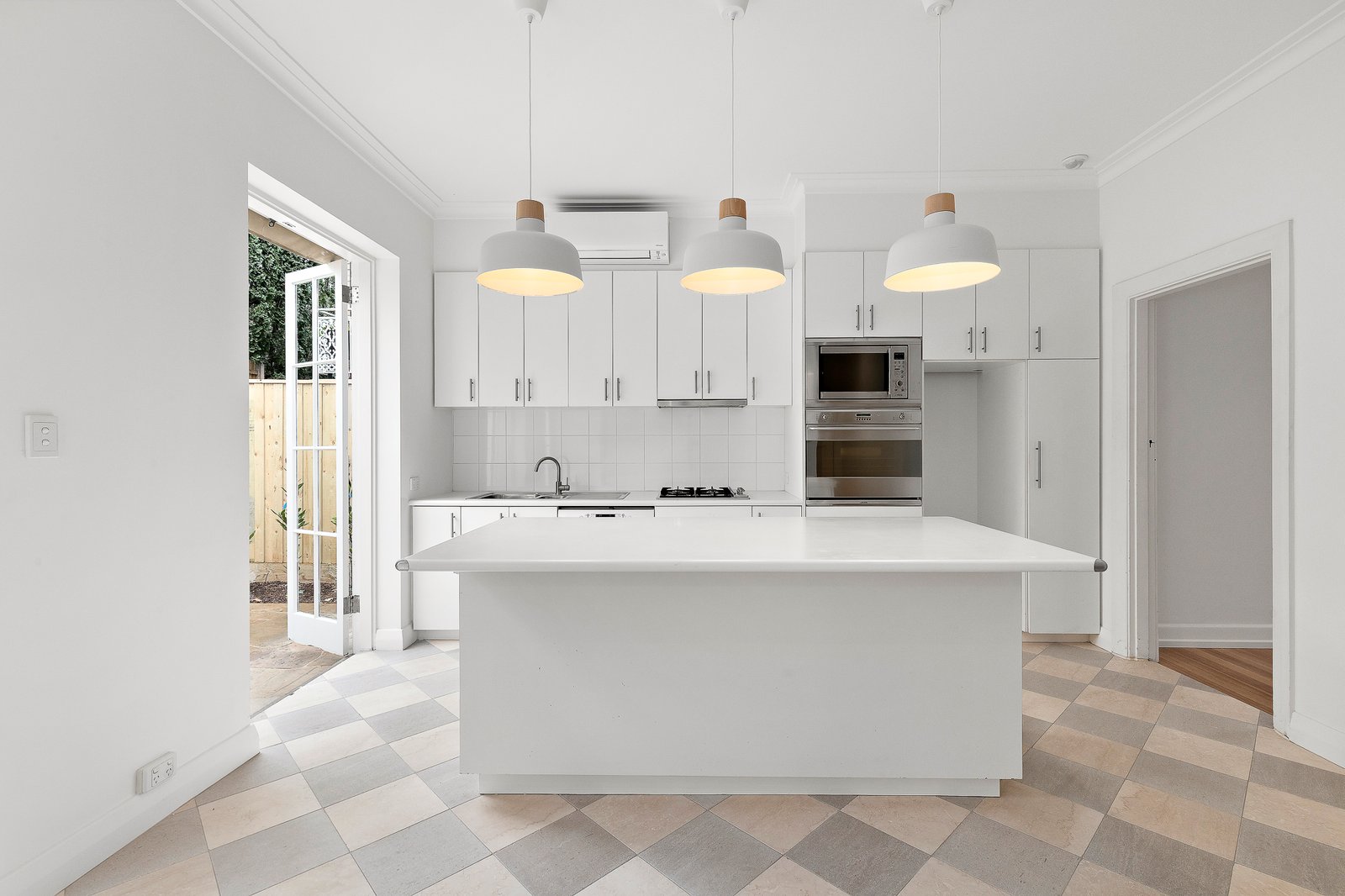 Real Estate and Property in 2/4 St Georges Court, Toorak, VIC