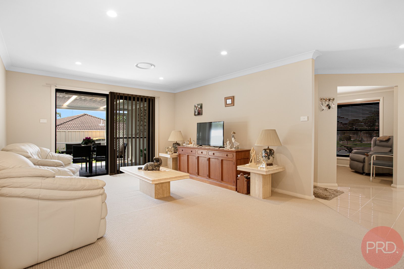24 Stanley Close BOLWARRA HEIGHTS 4