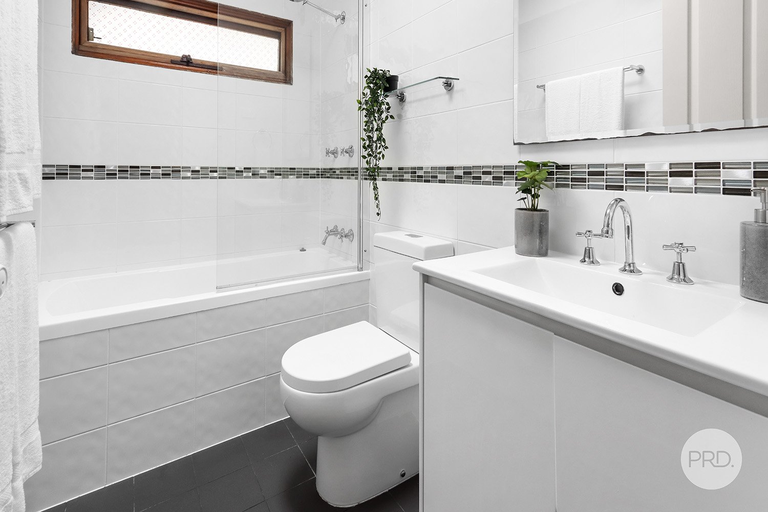 24 Stanley Street ARNCLIFFE 10