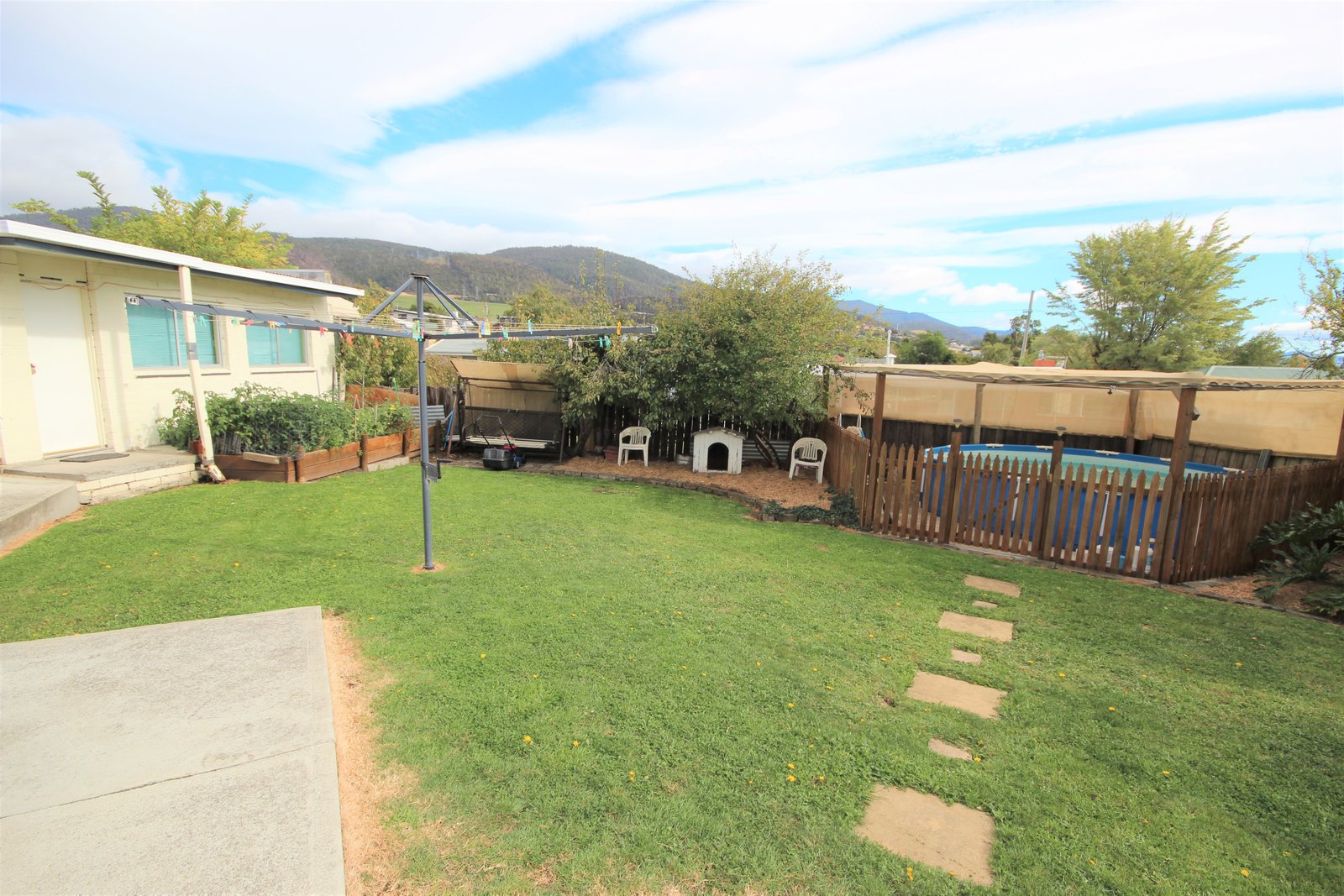 24 Stansbury Street GLENORCHY 14