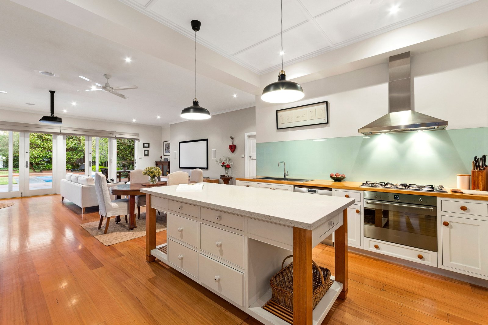 Gallery: 24 Station Street