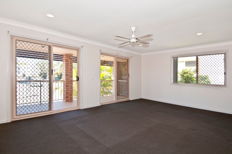 2/4 Stevens Street SOUTHPORT 7