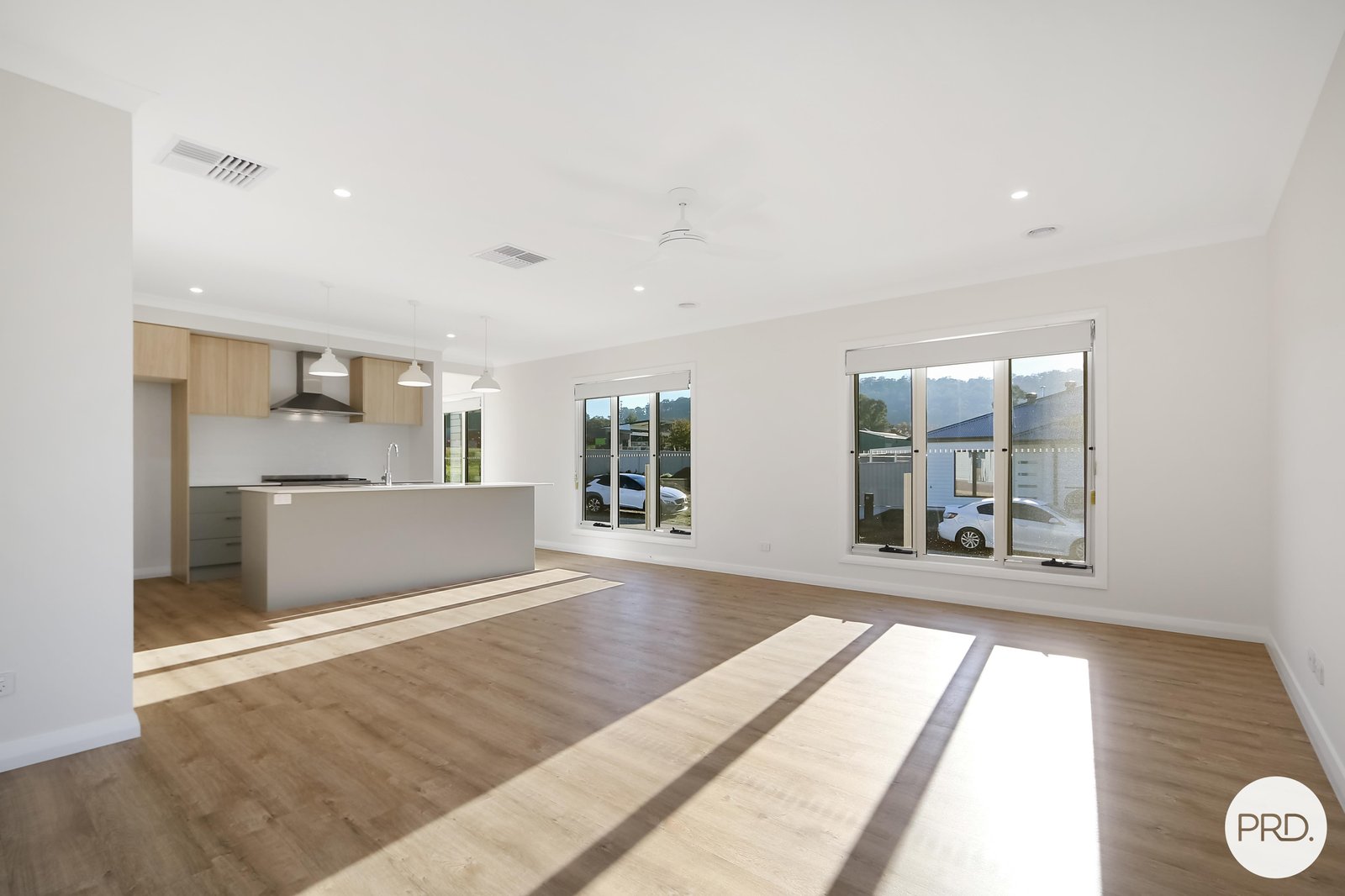 24 Stobie Crescent LENEVA 3