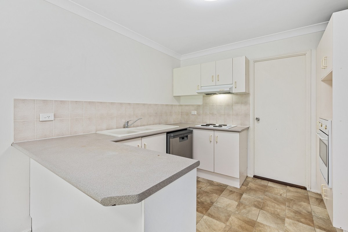 2/4 Styer Circuit Burleigh Waters 7