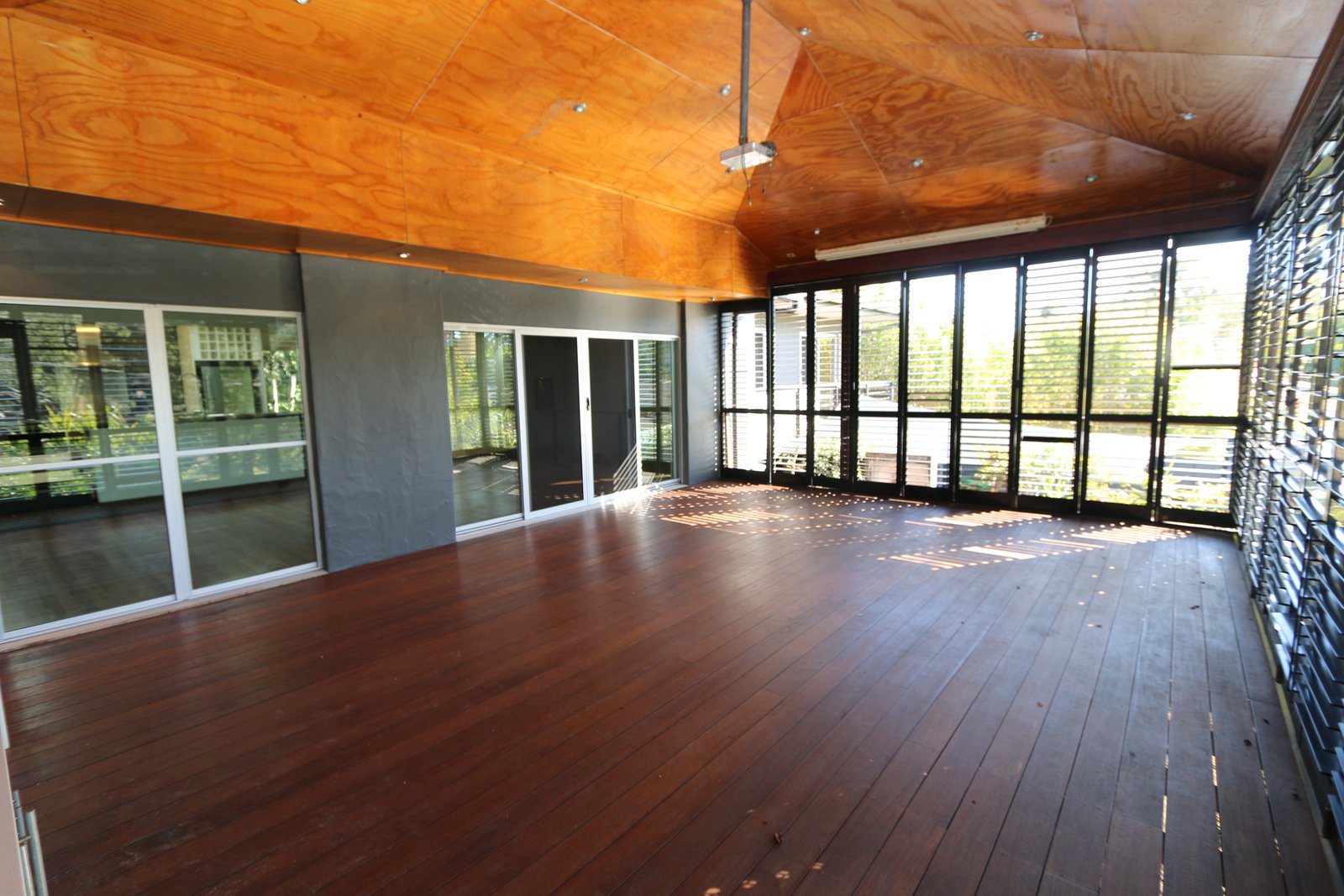 24 Sun Valley Drive ASHMORE 20