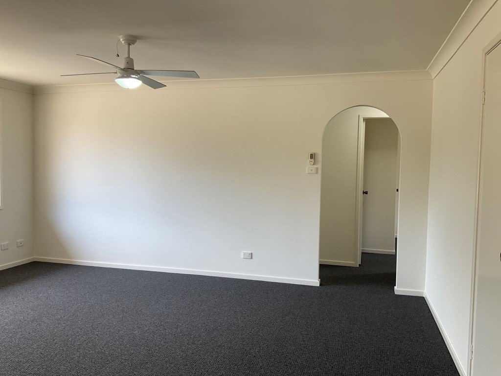 2/4 Sunbird Crescent BOAMBEE EAST 4
