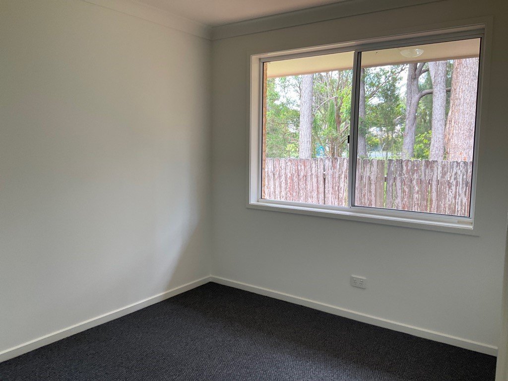 2/4 Sunbird Crescent BOAMBEE EAST 8