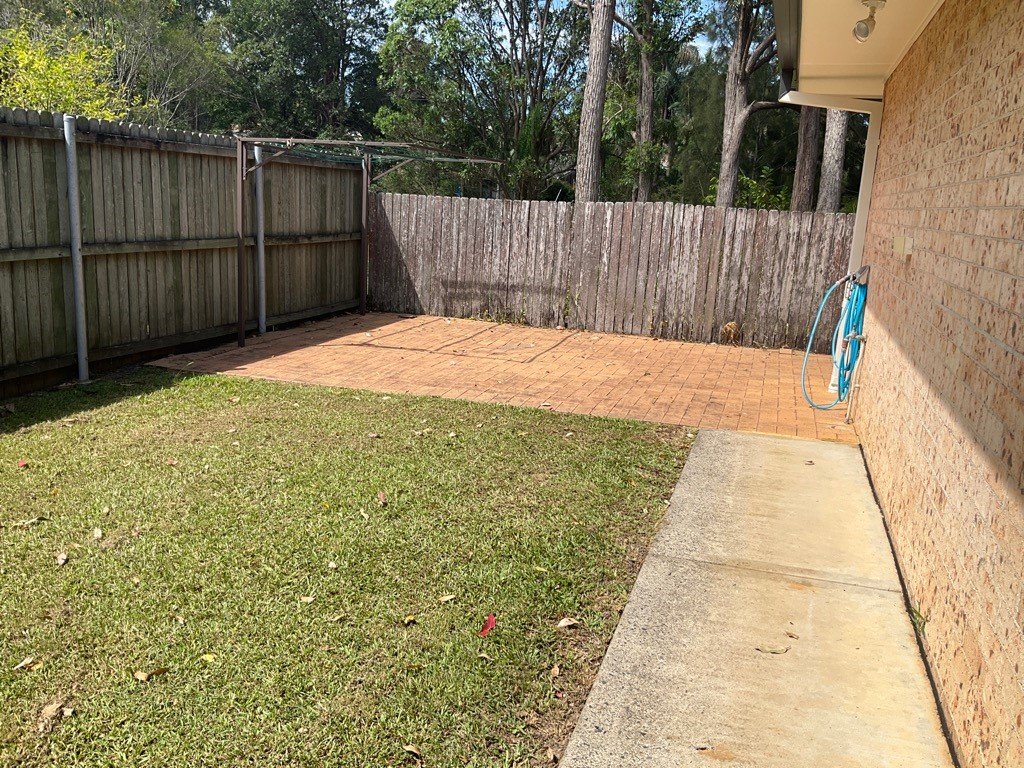 2/4 Sunbird Crescent BOAMBEE EAST 10