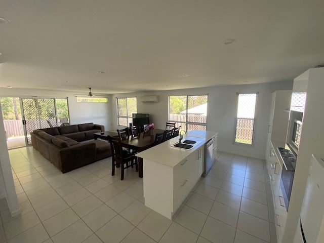 24 Sundowner  CLINTON 2