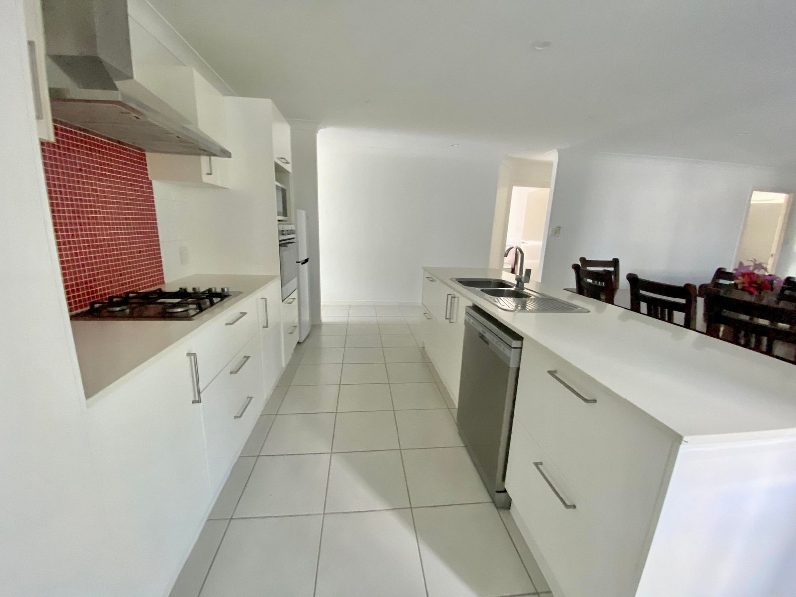 24 Sundowner  CLINTON 2