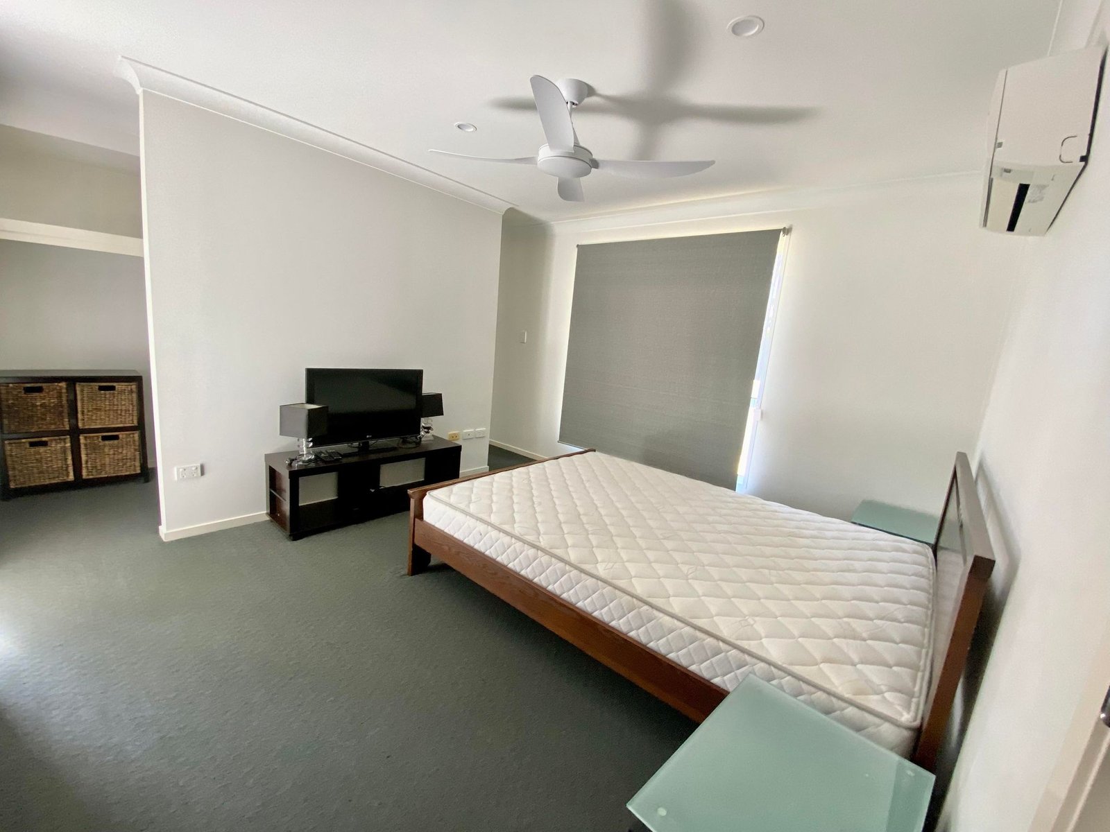 24 Sundowner  CLINTON 5