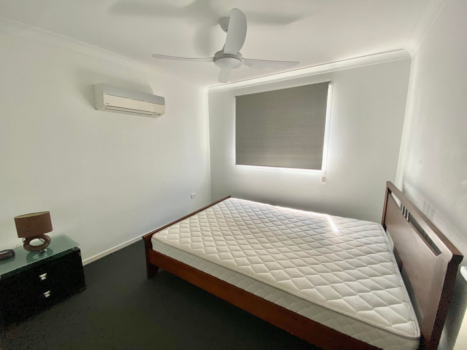 24 Sundowner  CLINTON 8