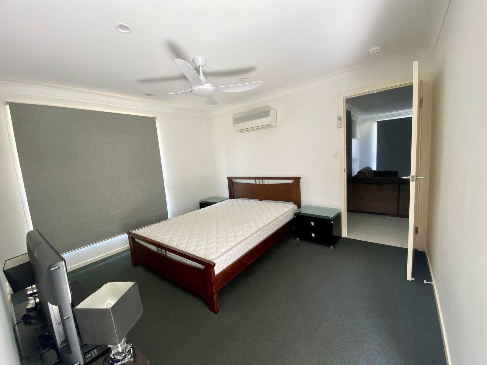 24 Sundowner  CLINTON 9