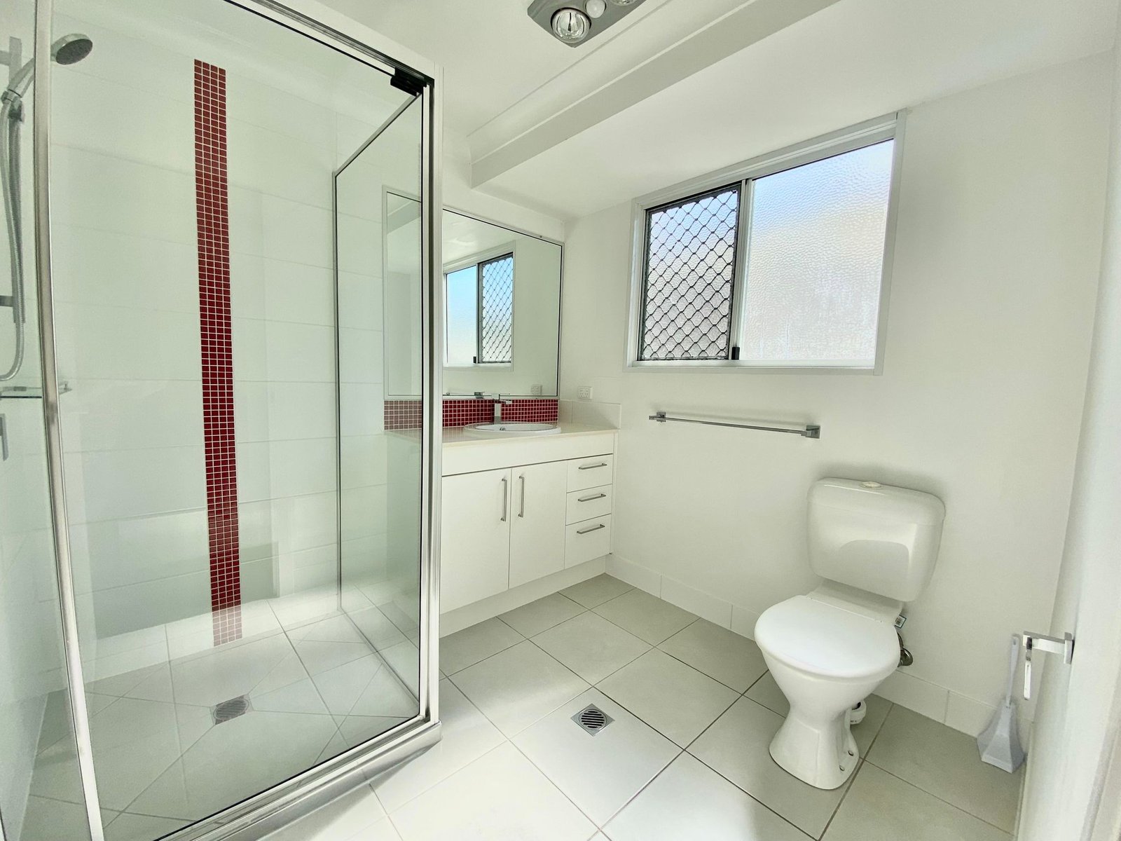 24 Sundowner  CLINTON 13