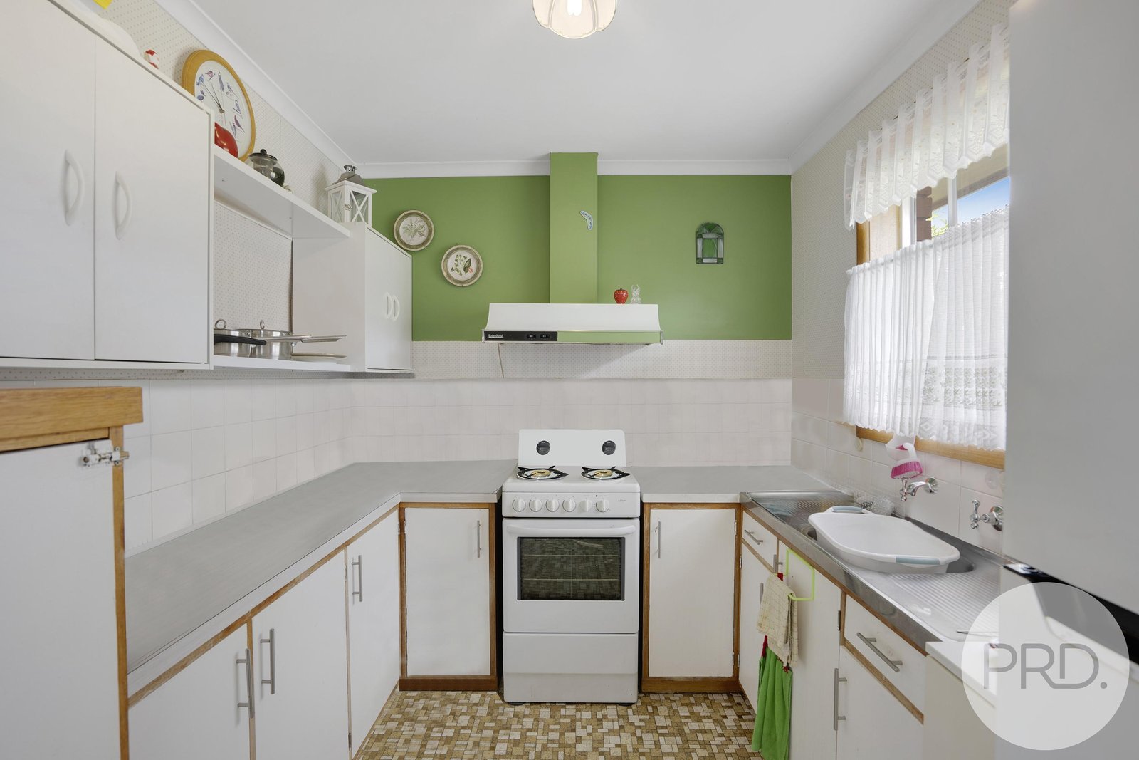 2/4 Sunlea Place GLENORCHY 7