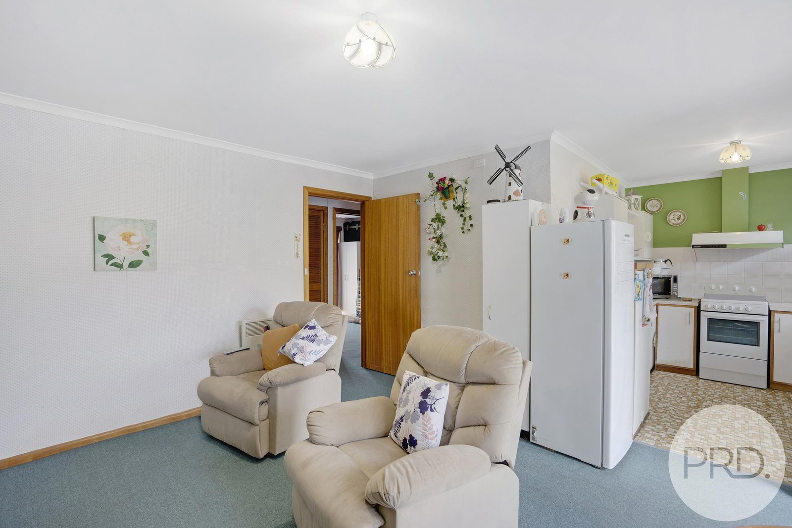 2/4 Sunlea Place GLENORCHY 10