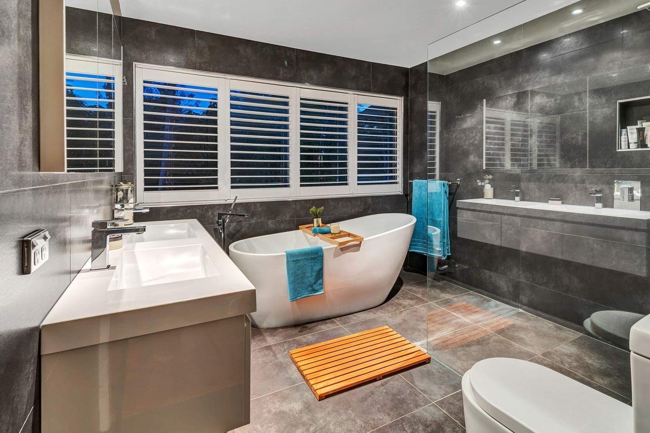 24 Sunvalley Drive ASHMORE 8